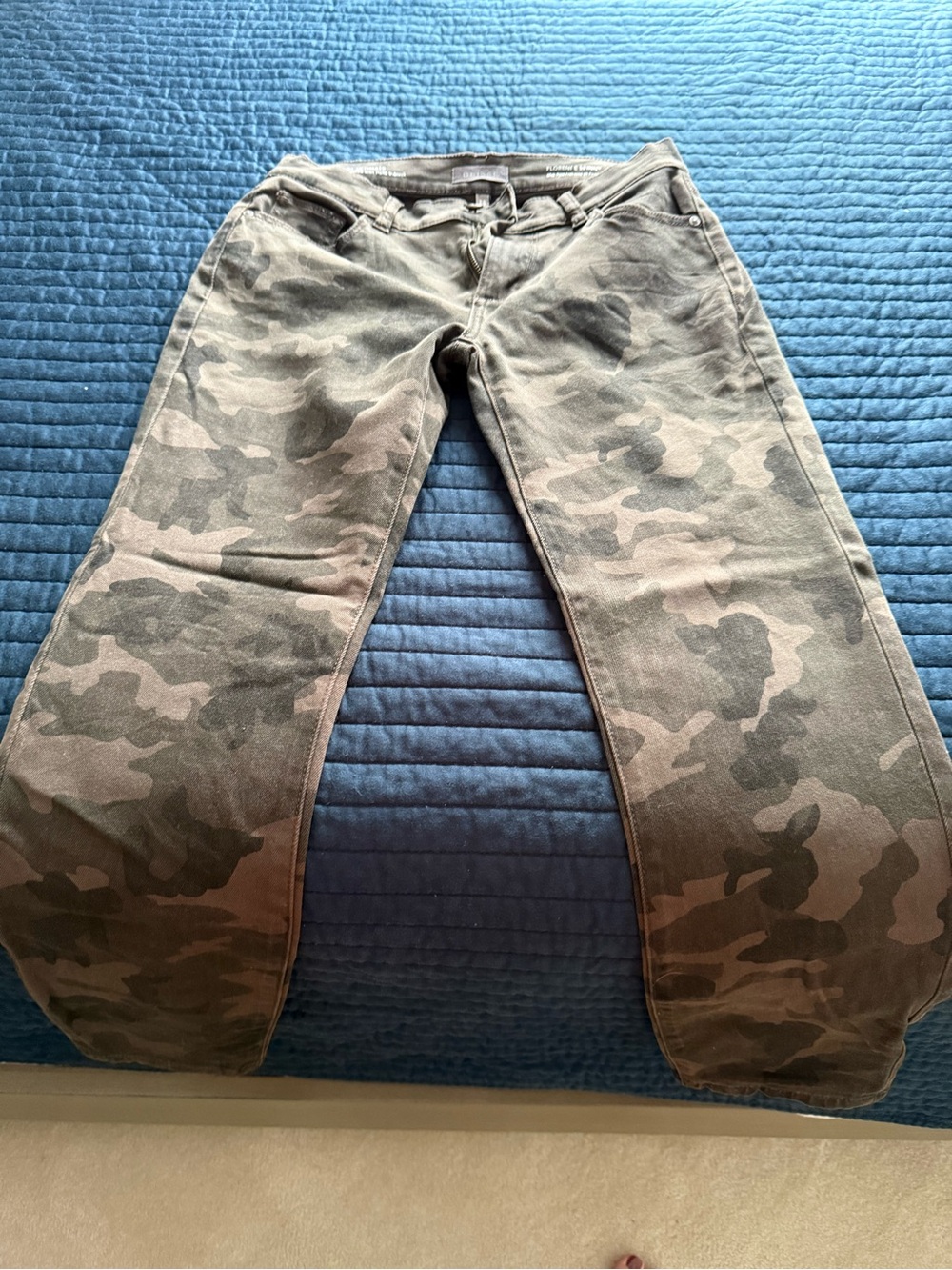 DL1961 Women's Skinny Camo Jeans - Olive/Gray